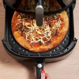 8.5L Air Fryer with Pizza Tray