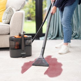Carpet Cleaner with Steam – 1800W