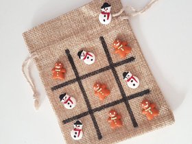 Christmas themed Tic Tac Toe kits – choose your set
