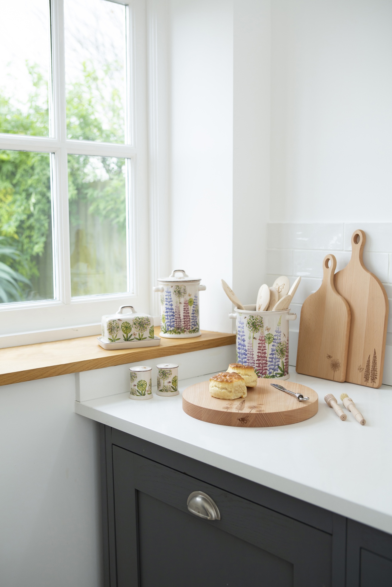 Cottage Garden Floral Ceramics