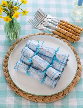 Easter Mini Crackers