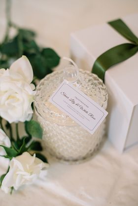 Sheer Lily & White Rose Scented Soy Wax Candle