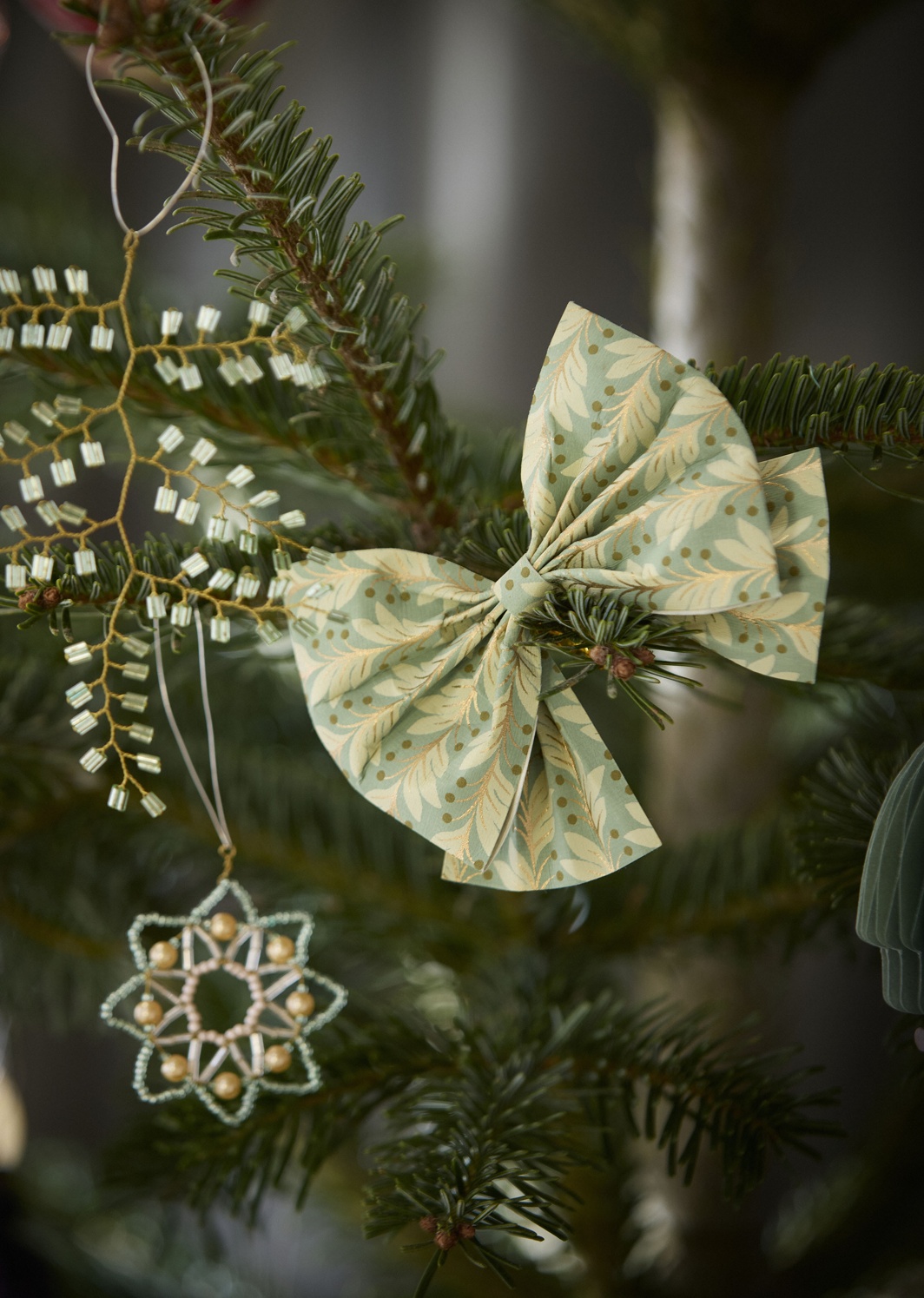 Jade Beaded frond hanging decoration