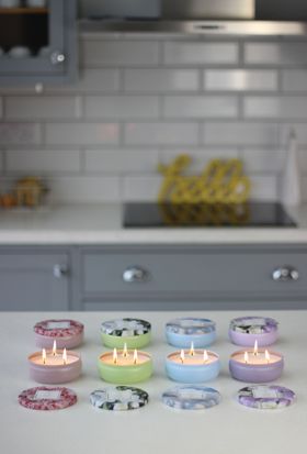 The Scented Home: Three Wick Scented Candles, Sweet & Floral (230g)