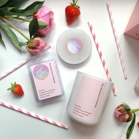 The Good Aura Company Candle