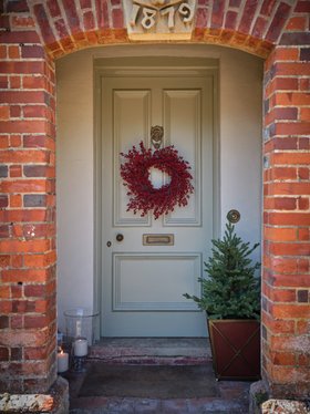 Christmas 2026, Wreaths and Decorations
