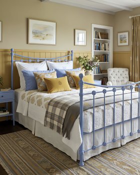 Selkirk Iron Bed