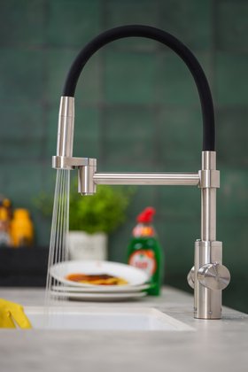 QETTLE Signature Modern Rinse Spout Steel