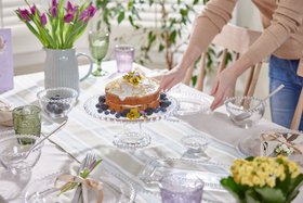 Bell Perle Mother's Day Dining Arrangement