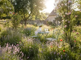 GREEN SCROLLED BISTRO SET
