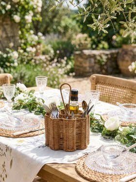 SCALLOPED CUTLERY CADDY