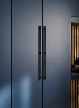 Sharps, Manhattan Bedroom From £2,000, Hendel & Hendel Dixton Handel Collection £37.58 (2)