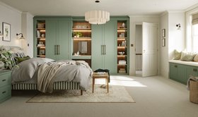 Sharps, Shaker Bedroom In Willow Green With Contrasting Doors