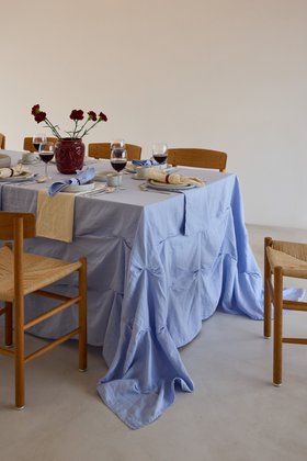 ERLICH TEXTIL x ONOMAO TISCHDECKE DRAPIERT ZARTBLAU