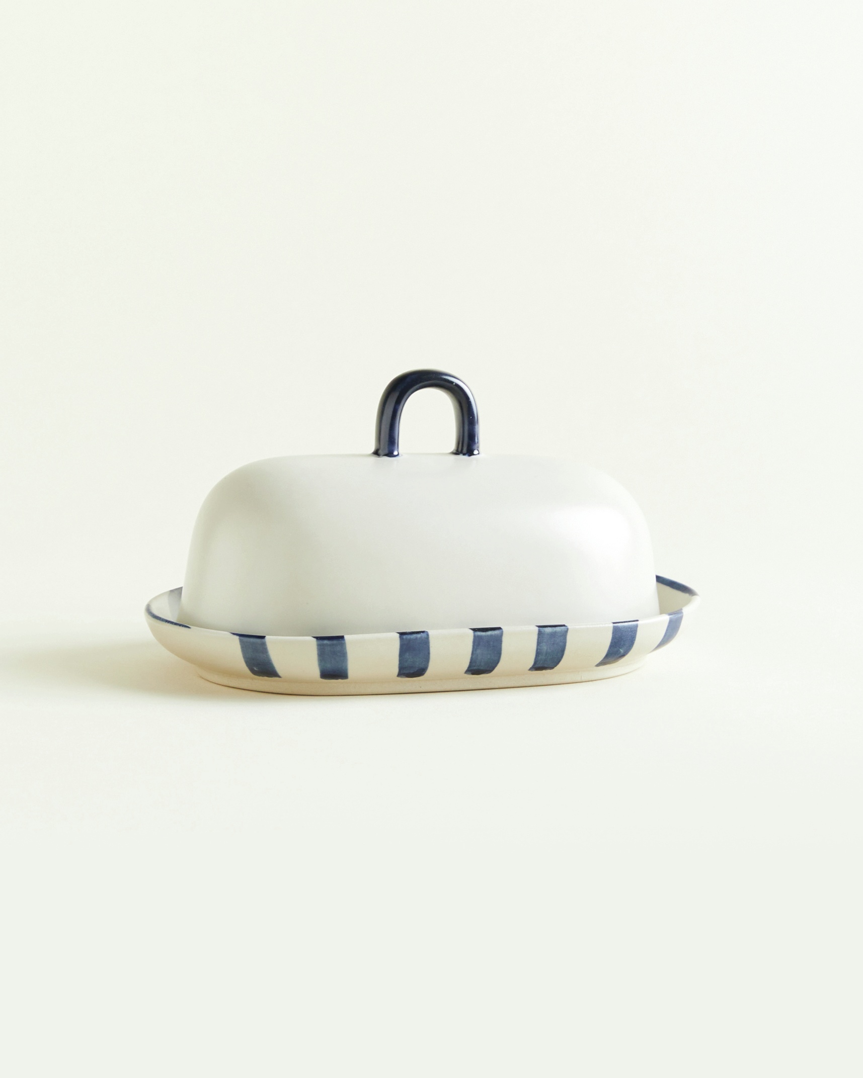 C 02 42 BUTT DBLUE 005 01