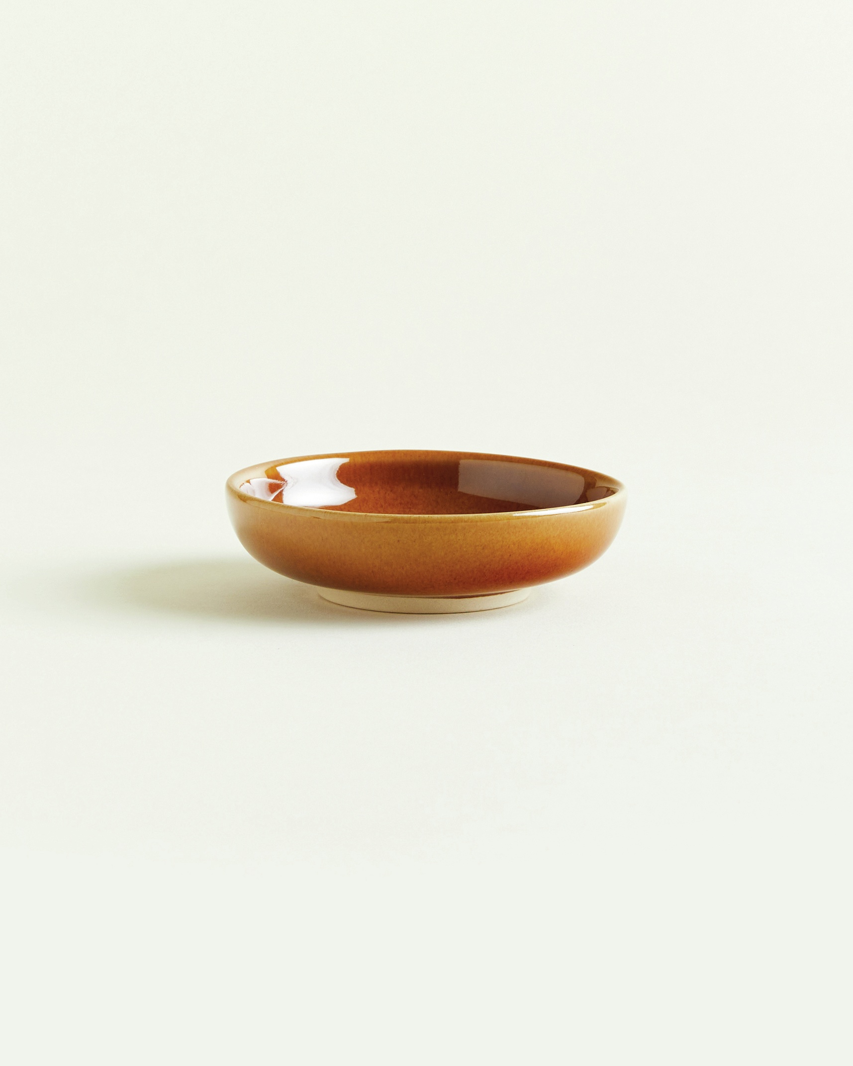 C 02 30 TAPAS AMBER 003 01