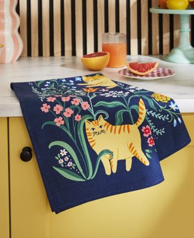 Ulster Weavers, "Marmalade Meadow", Printed cotton tea towel.