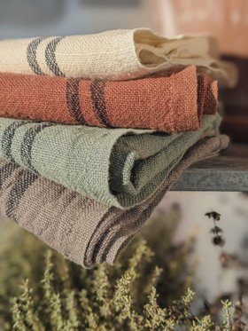 Charvet Editions "Country Washed & Dyed" (Laurier), Natural woven linen tea towel. Made in France.