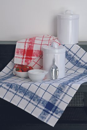 Jacquard Français "Fraises"  Woven cotton tea towels in Red & Blue. Made in France.