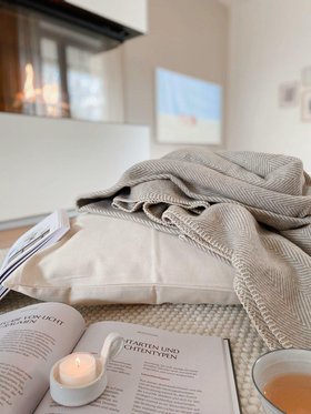 RIEMA Bio Baumwolldecke Fischgraet Muster hygge, beige, neutral