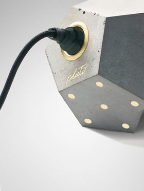 Basic Twelve Solo Table Lamp