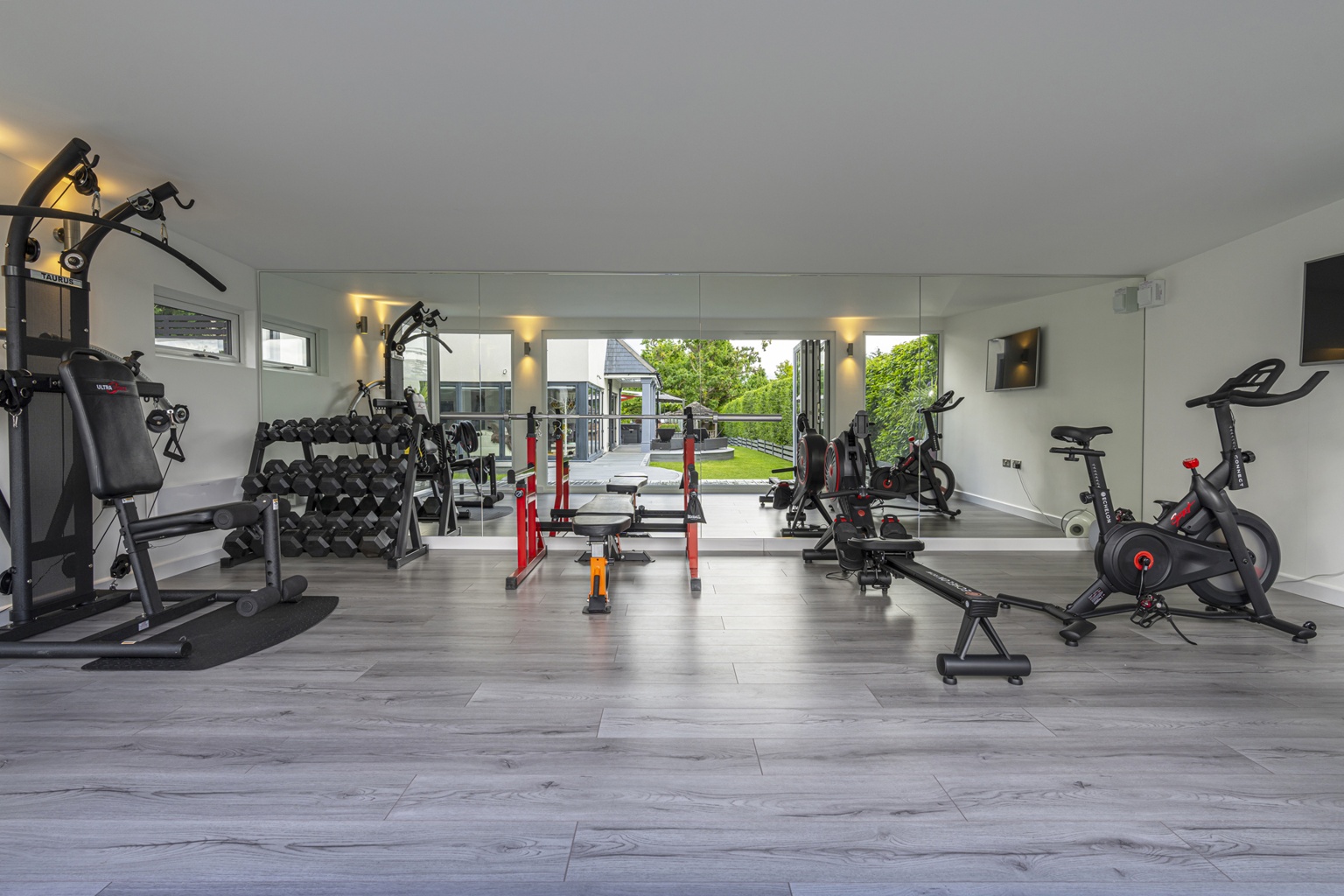 Home Gym | 4m x 2m | Name: G1
