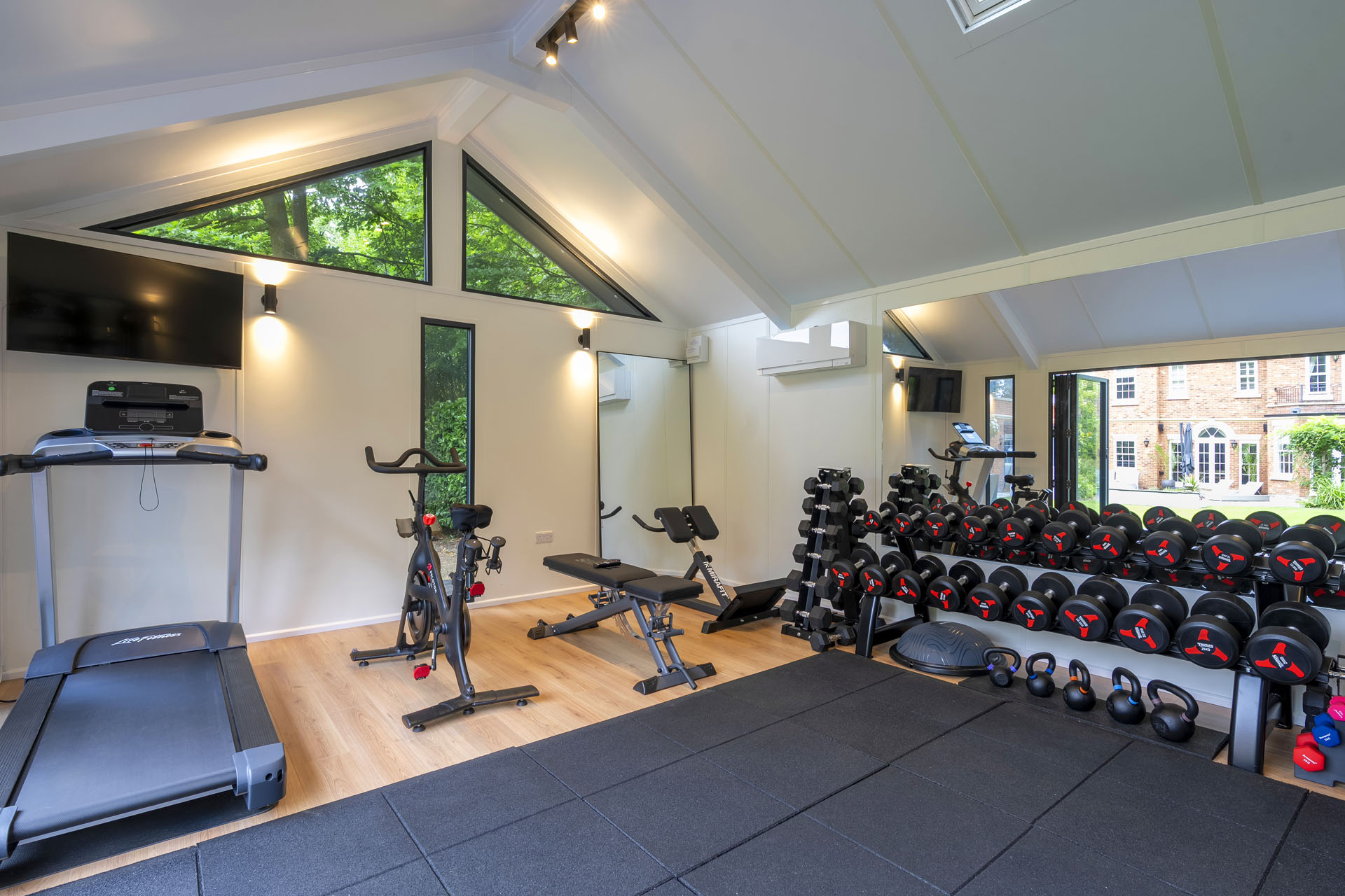 Garden Gym | 6.5m x 3.5m | Name: A2