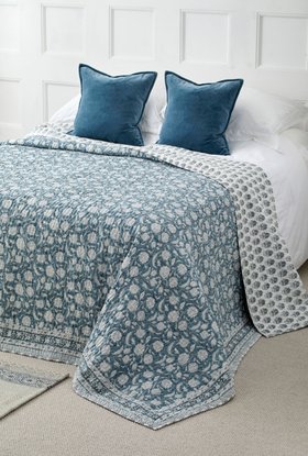 Jaipur Smoke Blue Quilt W Washed Velvet Cushions Smoke Blue Mid Res
