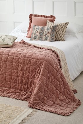 Matilda Rosewood Quilt & Cushion W Brantwood, Kiftsgate & Lindisfarnee Cushions Mid Res