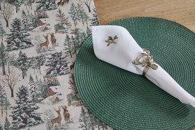 Winter Scene Runner Close Up With Stag Napkin Ring