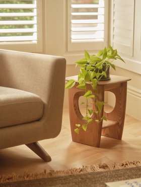 ercol Highmoor Side Table in a Vintage Finish