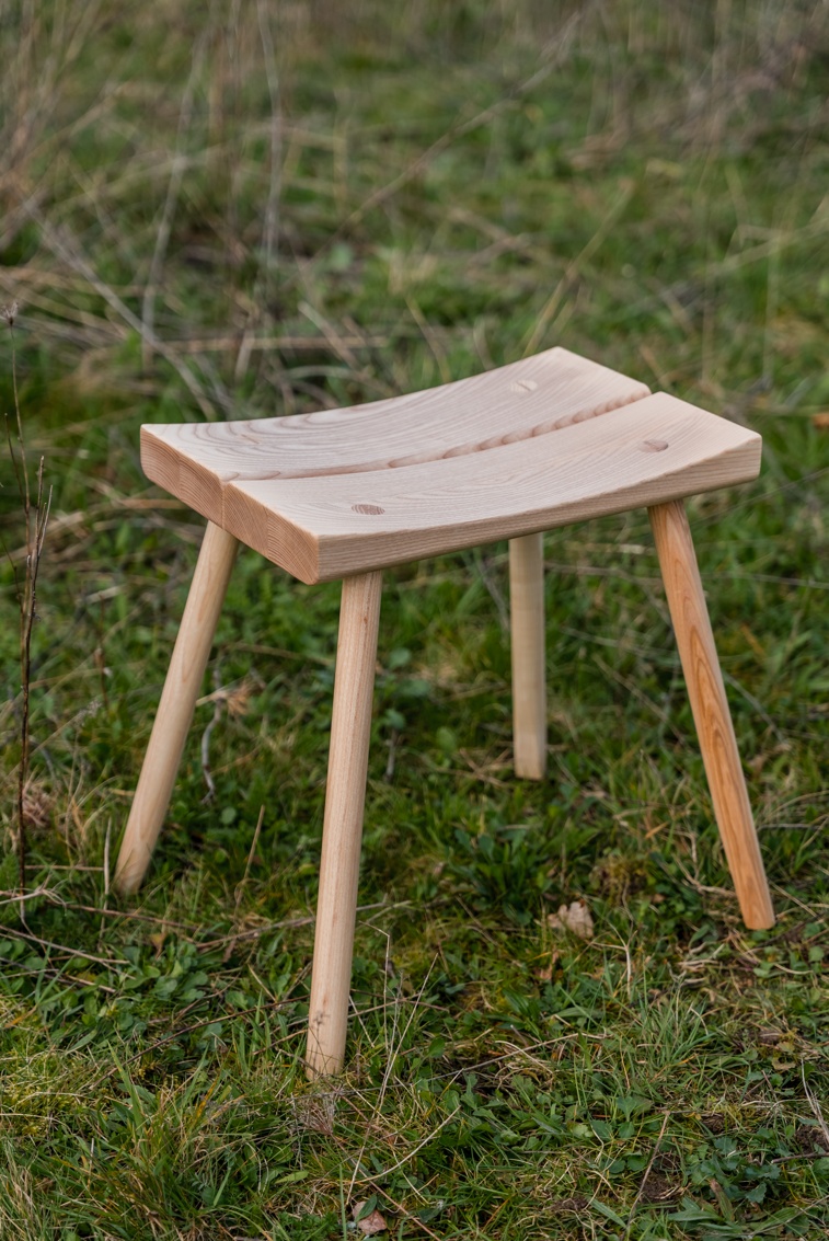 Ercol Furniture Sylva Foundation Curved Stool Ash GiB Angle 26