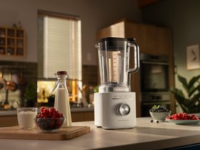 KitchenAid Pure Power Blender in Porcelain White