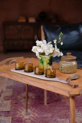 4 GLASS SERVING BOARD BROWN
