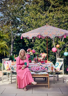 SS26 LB Sophie Robinson Desired Main Outdoor Shot I Sophie 1 Portrait