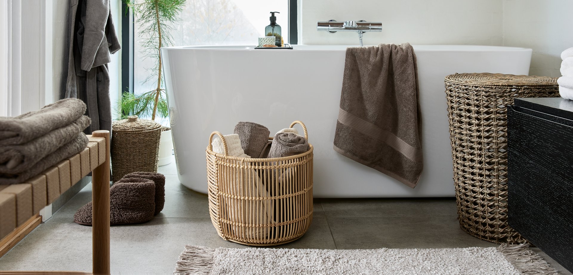 JYSK Bathroom With Basket ALVAR