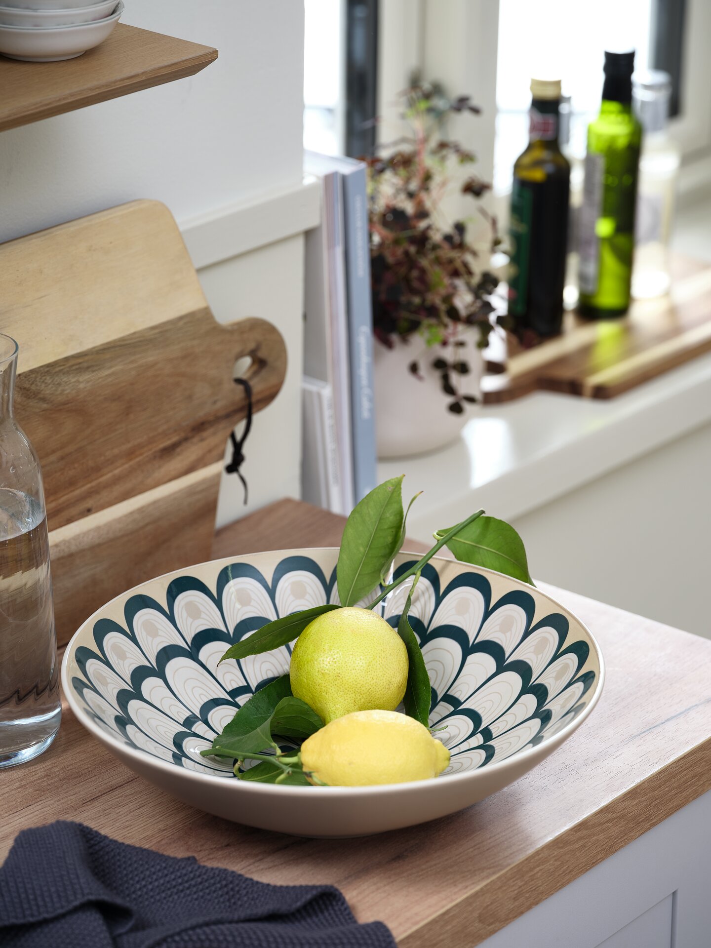 Bowl ODD D30xH9cm multi-coloured stoneware