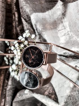 Neptune Carte du Monde Black/Rose Gold Mesh Watch