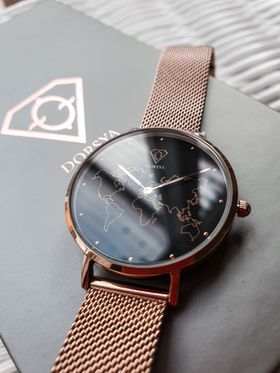 Neptune Carte du Monde Black/Rose Gold Mesh Watch