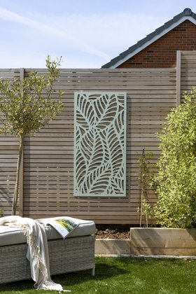 Green Tropic Palm Decorative Garden Screen - 1.2m x 0.6m