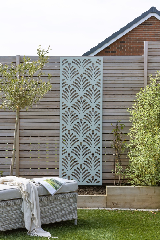 Green Deco Shell Decorative Garden Screen - 1.8m x 0.6m