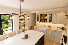 Real Home: Kitchen Featuring Wunda Rapid Response Underfloor Heating PohotCredit: Nicky & Harri (@nickyandharri)