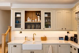 Real Home: Kitchen Featuring Wunda Rapid Response Underfloor Heating PohotCredit: Nicky & Harri (@nickyandharri)