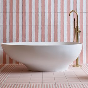BC Designs Gio Freestanding Bath - 1645 x 935mm