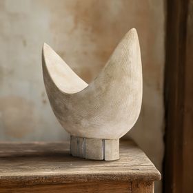 Kenya Ornament Statue - White Stone Effect - 30cm
