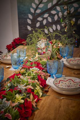 Christmas tablescape, decorations and centrepiece ideas