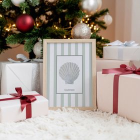 Hand-painted Scallop Shell Art Print - Sea Moss Green Stripe Background - Natural Frame