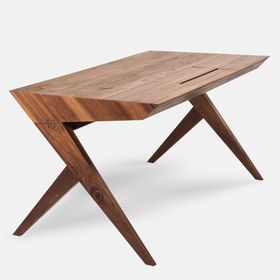 LOCUST desk designed by Alexandre Caldas