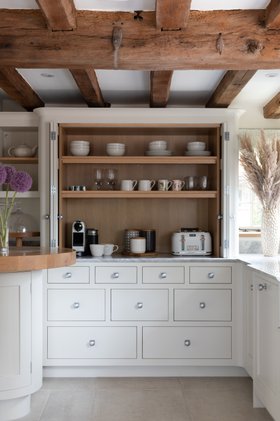 Searle & Taylor Kitchens - Classic Bespoke Shaker Breakfast Station in a country kitchen