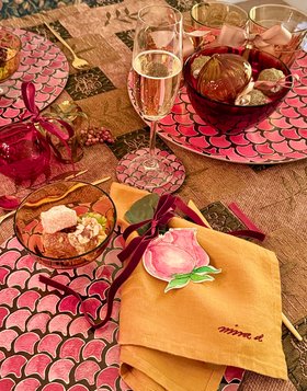Nina D Christmas Table Turkish Delight Ida Lilja Round Tray